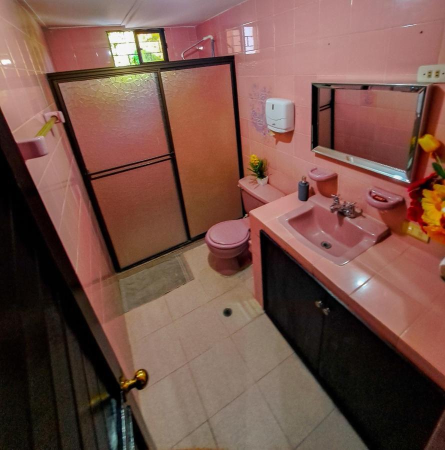 Yosu Hostal Риоача Экстерьер фото